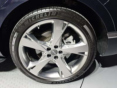 GENESIS GV80 - 8