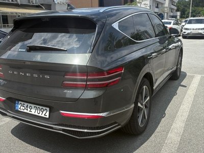 2025 Genesis GV80 photo 1