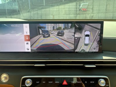 2025 Genesis GV80 photo 8