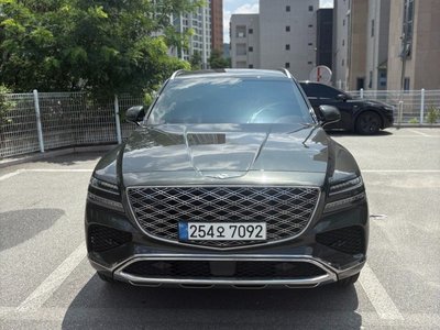 2025 Genesis GV80 photo 2