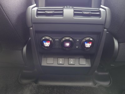 2026 LAND Rover DEFENDER 缩略图 11