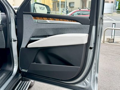2025 Cadillac ESCALADE — миниатюра 39