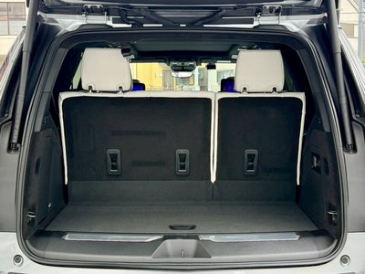 2025 Cadillac ESCALADE — миниатюра 31