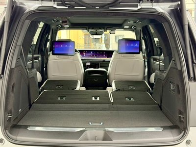 2025 Cadillac ESCALADE — миниатюра 33