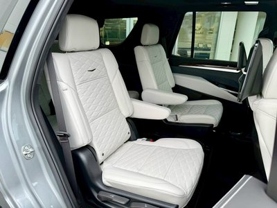 2025 Cadillac ESCALADE — миниатюра 25