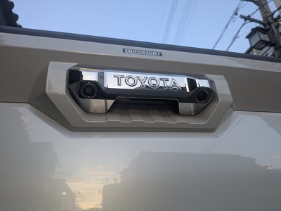 TOYOTA TUNDRA - 10