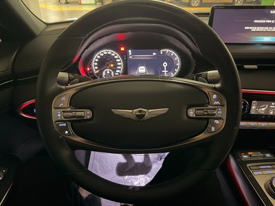 صورة 6 لـ 2021 Genesis GV70
