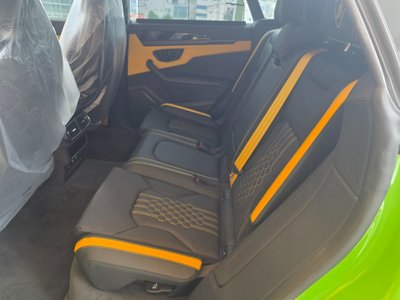 صورة 9 لـ 2026 Lamborghini URUS