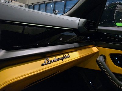 صورة مصغرة 17 لـ 2026 Lamborghini URUS