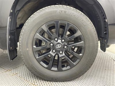 صورة مصغرة 39 لـ 2022 Toyota LAND CRUISER PRADO