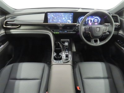 صورة 3 لـ 2026 Toyota CROWN CROSSOVER