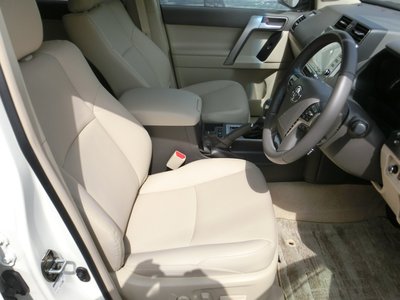 TOYOTA LAND CRUISER PRADO - 6