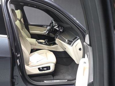 2021 BMW X5 — миниатюра 17