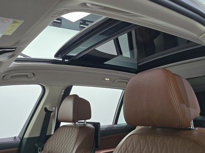 2020 BMW X7 thumbnail 16