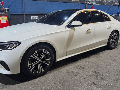 2025 Mercedes-BENZ E-CLASS — фото 2