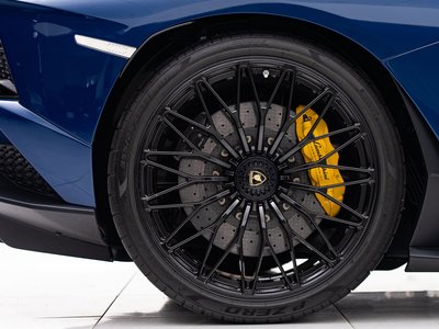 صورة مصغرة 13 لـ 2018 Lamborghini AVENTADOR