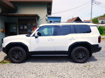 TOYOTA LAND CRUISER 250 - 7