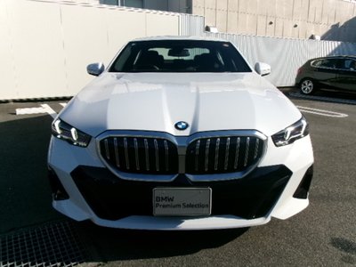 BMW 5 SERIES - 8