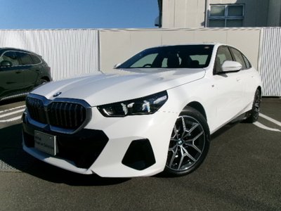 BMW 5 SERIES - 4