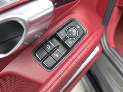 2023 Porsche 718 — миниатюра 27