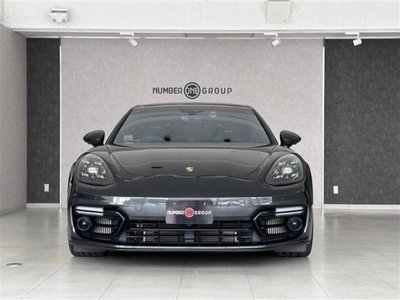 PORSCHE PANAMERA - 3