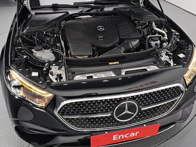 MERCEDES-BENZ E-CLASS - 7