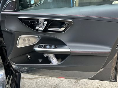 2025 Mercedes-BENZ C-CLASS — миниатюра 18