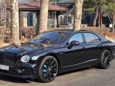 BENTLEY FLYING SPUR - 2