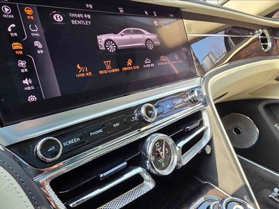 BENTLEY FLYING SPUR - 9