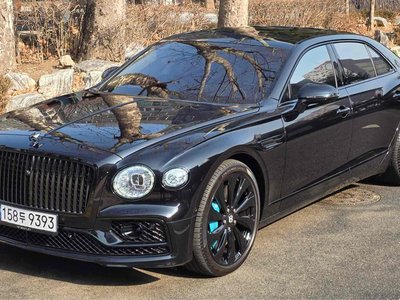 BENTLEY FLYING SPUR - 1