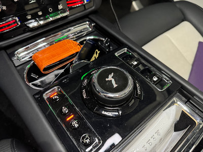 ROLLS-ROYCE GHOST - 10