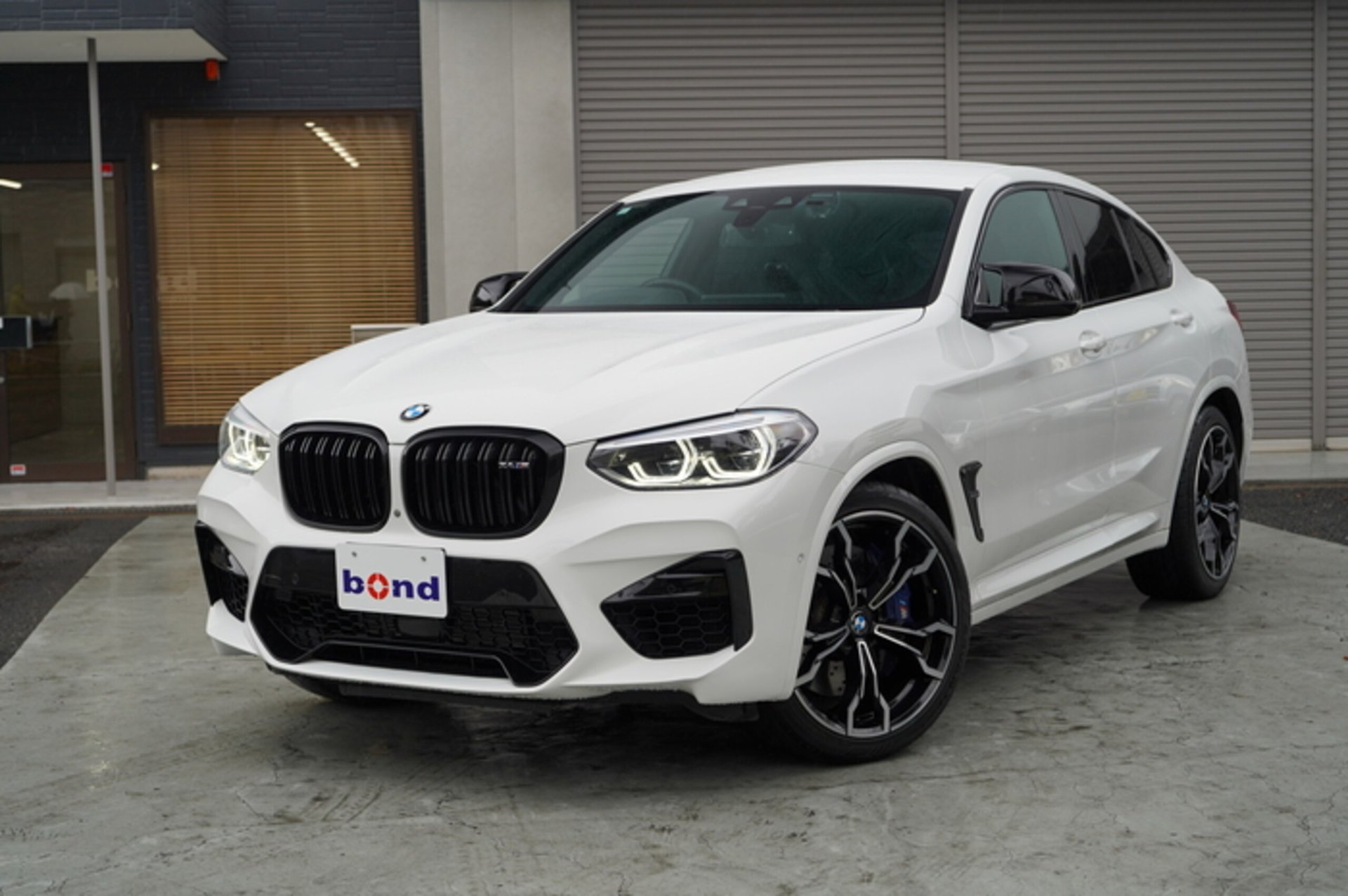 BMW X4 M - View 1