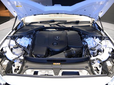 MERCEDES-BENZ E-CLASS - 10