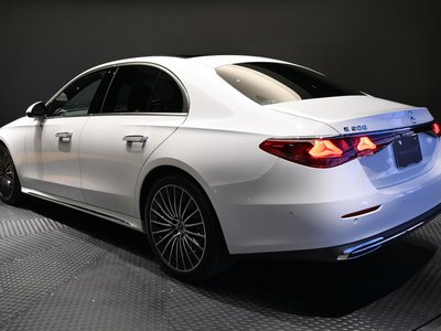 MERCEDES-BENZ E-CLASS - 7