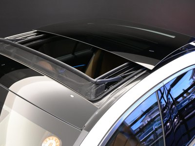 MERCEDES-BENZ E-CLASS - 9