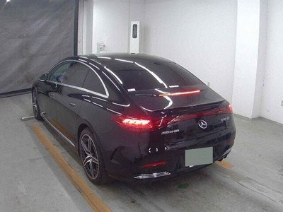 MERCEDES-BENZ EQE - 2