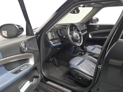 MINI COUNTRYMAN - 10