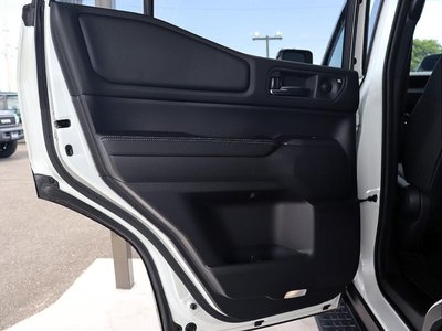 2025 Toyota LAND CRUISER 250 — миниатюра 25