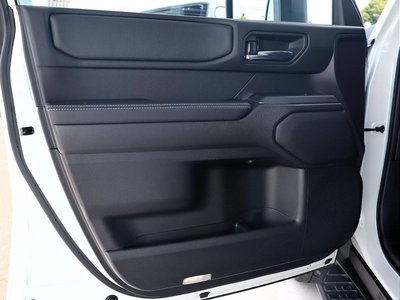 2025 Toyota LAND CRUISER 250 — миниатюра 23