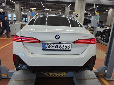 BMW 5 SERIES - 3