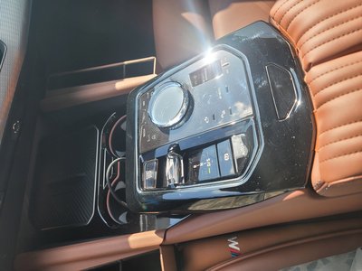 2024 BMW 5 SERIES 照片 8
