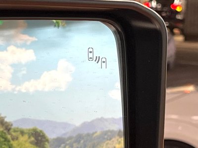 TOYOTA LAND CRUISER 250 - 8