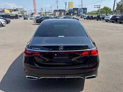 MERCEDES-BENZ E-CLASS - 9