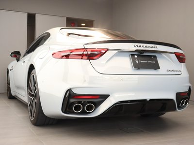 MASERATI GRANTURISMO - 6