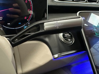 MERCEDES-BENZ S-CLASS - 9