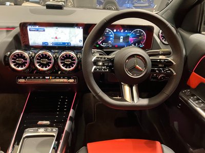 MERCEDES-BENZ GLA - 8