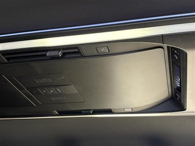 صورة مصغرة 17 لـ 2025 Toyota ALPHARD