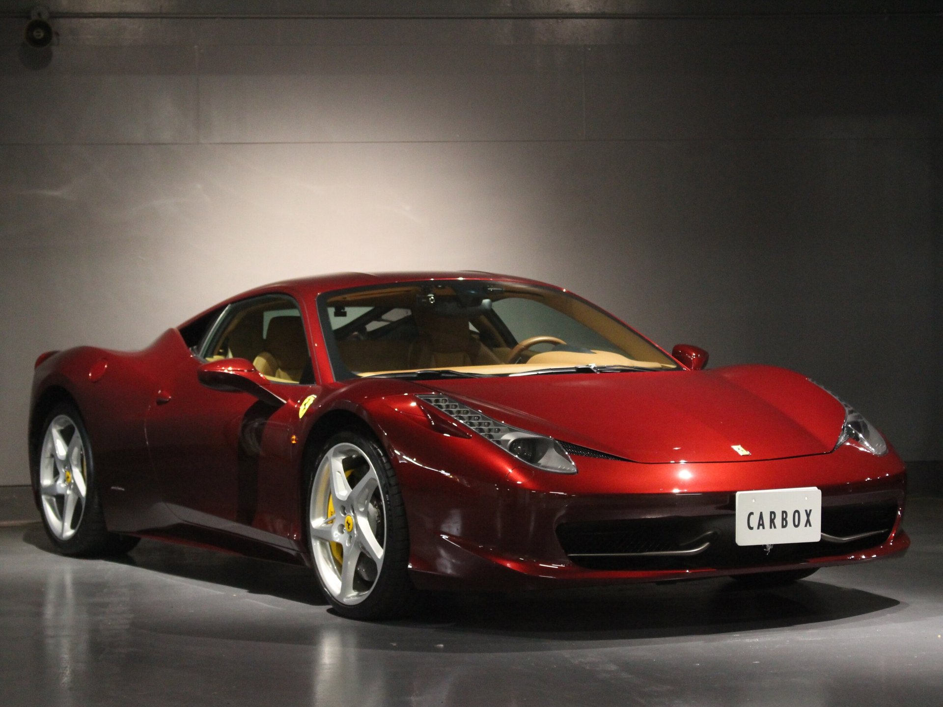 FERRARI 458 ITALIA - View 1