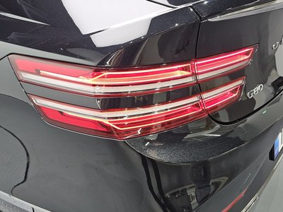 GENESIS G80 (RG3) - 10