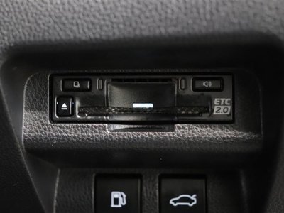 TOYOTA CROWN CROSSOVER - 10